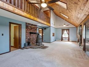 688 Whitney St, Gardner MA 01440