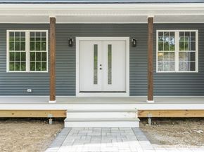 86 High St, Shrewsbury MA 01545