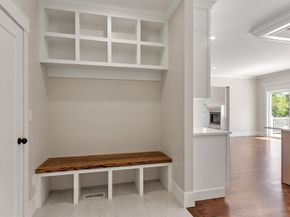 86 High St, Shrewsbury MA 01545