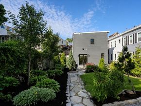 8 Bolton Pl, Boston MA 02129