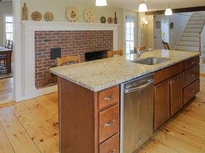 134 King St, Groveland MA 01834