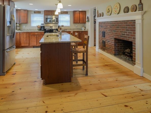 134 King St, Groveland MA 01834