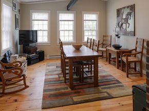 134 King St, Groveland MA 01834