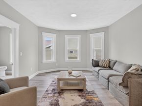 28 Greendale Ave, Worcester MA 01606