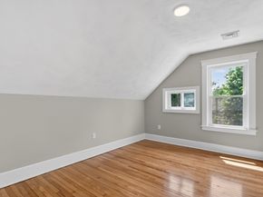 28 Greendale Ave, Worcester MA 01606