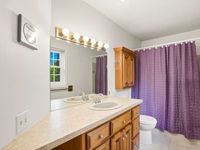 62 Heritage Drive 62, Northbridge MA 01588