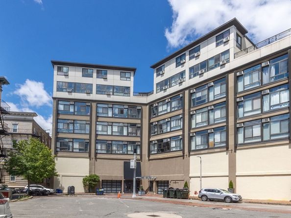 12 Stoneholm St 313, Boston MA 02115