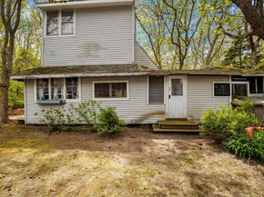 14 Old Colony Ave, Wareham MA 02532