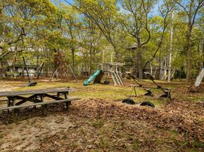 14 Old Colony Ave, Wareham MA 02532