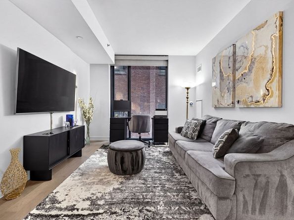 55 Lagrange St 409, Boston MA 02116