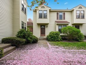 52 Apache Way 52, Tewksbury MA 01876