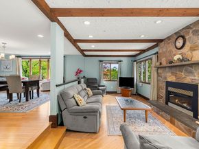 12 Howard Rd, Maynard MA 01754