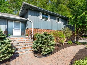 12 Howard Rd, Maynard MA 01754
