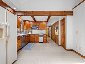 125 Rice Ave, Northborough MA 01532