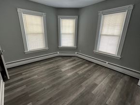 47 Mayland St, Fitchburg MA 01420