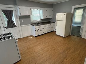 47 Mayland St, Fitchburg MA 01420