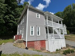47 Mayland St, Fitchburg MA 01420