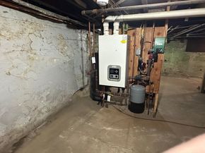 47 Mayland St, Fitchburg MA 01420