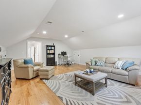 324 Old Harvard Rd, Boxborough MA 01719