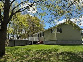 31 Columbus Rd, Woburn MA 01801