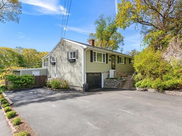 53 Longhill Rd, Lynn MA 01904