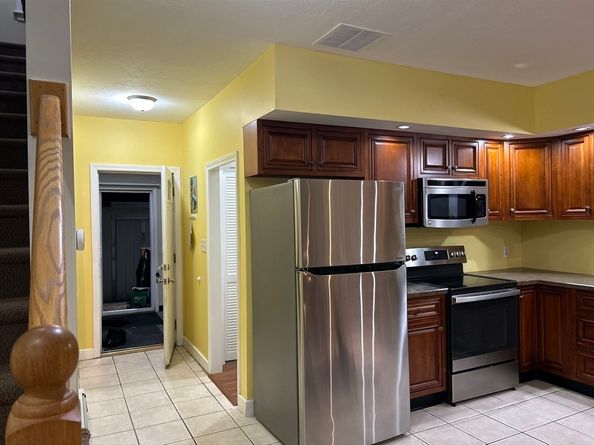 42 Ernest Ave, Worcester MA 01604