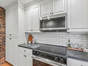 28-32 Atlantic Ave 628, Boston MA 02110