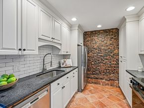 28-32 Atlantic Ave 628, Boston MA 02110