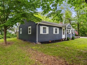 251 Central Street, Rockland MA 02370