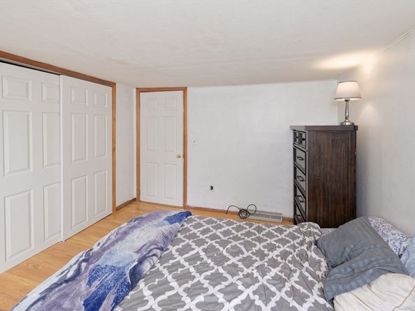 330 Mount Wayte Ave, Framingham MA 01702