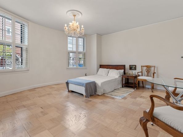 27 Bowdoin Street 1C, Boston MA 02114