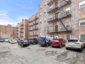 27 Bowdoin Street 1C, Boston MA 02114