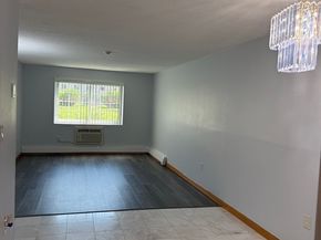 135 Grove St 112, Rockland MA 02370