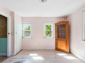 25 Poplar Street, Gloucester MA 01930