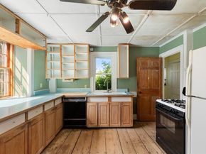 25 Poplar Street, Gloucester MA 01930