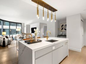 55 Lagrange St 1701, Boston MA 02116