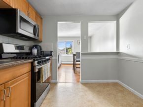 70 Mudge St 17, Lynn MA 01902