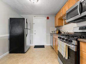 70 Mudge St 17, Lynn MA 01902