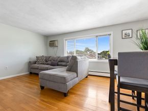70 Mudge St 17, Lynn MA 01902
