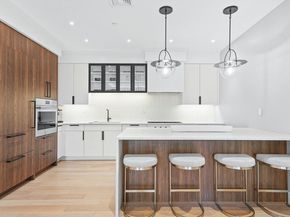 148 Weston Rd 304, Wellesley MA 02482