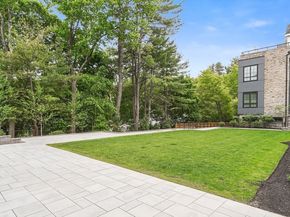 148 Weston Rd 304, Wellesley MA 02482