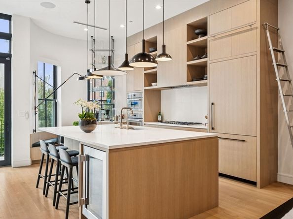 189 W Brookline St, Boston MA 02118