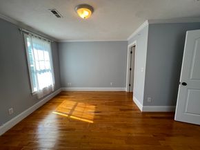 159 Willard St 7, Quincy MA 02169