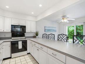 101 Tuckers Lane 101, Hingham MA 02043