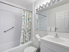 101 Tuckers Lane 101, Hingham MA 02043