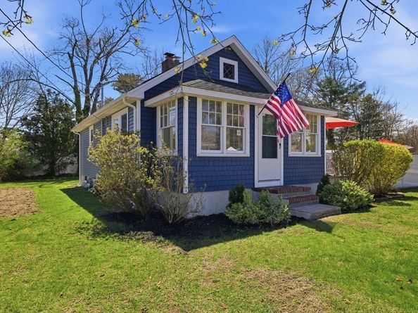 6 Birch St, Wareham MA 02571