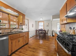 18 Glendale Ave, Melrose MA 02176