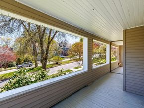 4 Chamberlain Pkwy, Worcester MA 01602