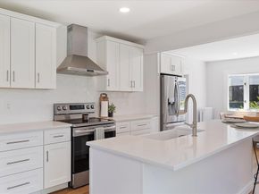 4 Chamberlain Pkwy, Worcester MA 01602