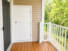 8 Post Oak Ln 20, Natick MA 01760